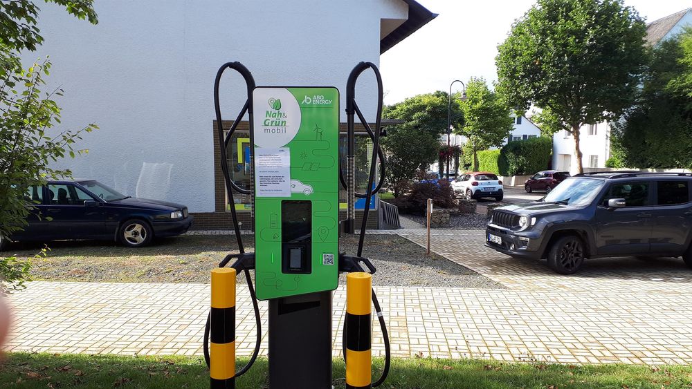 E Ladestation für E Auto`s yn7dce