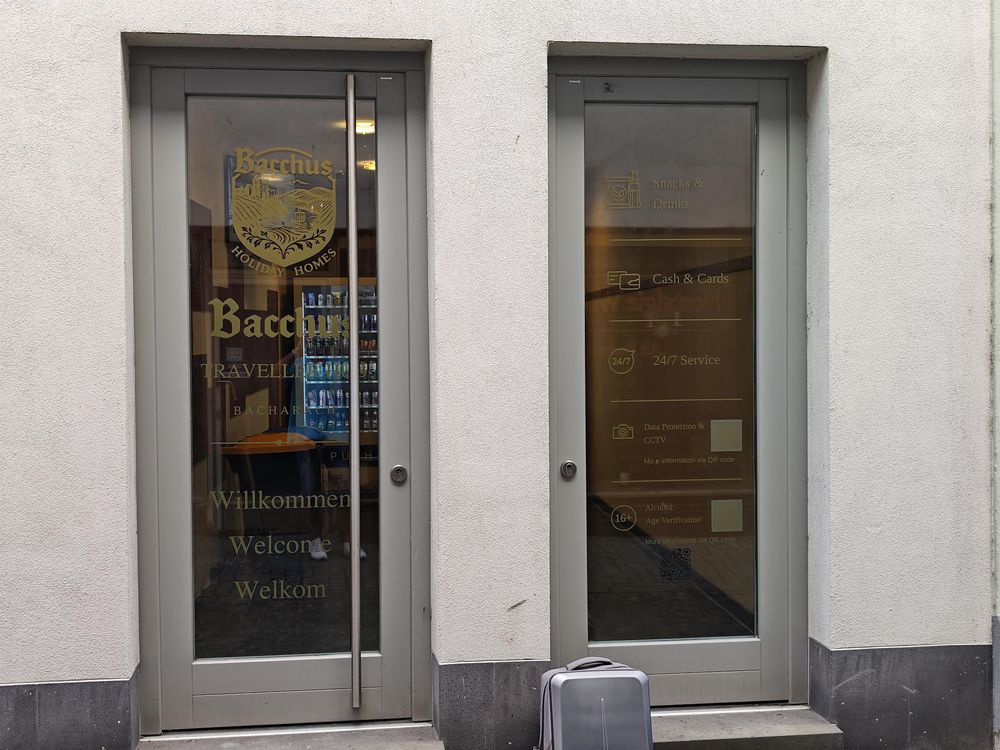 Bacchus Traveller Hub Bacharach – 24/7 Gästeservice xfnhz7