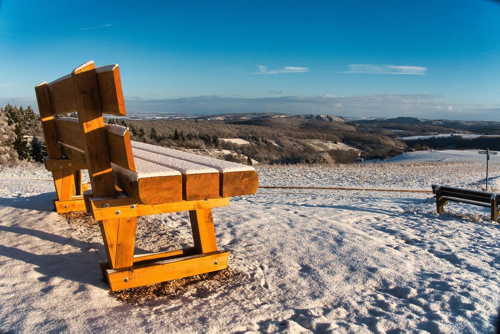 XXL Panoramabank auf dem Lemberg xa5urc