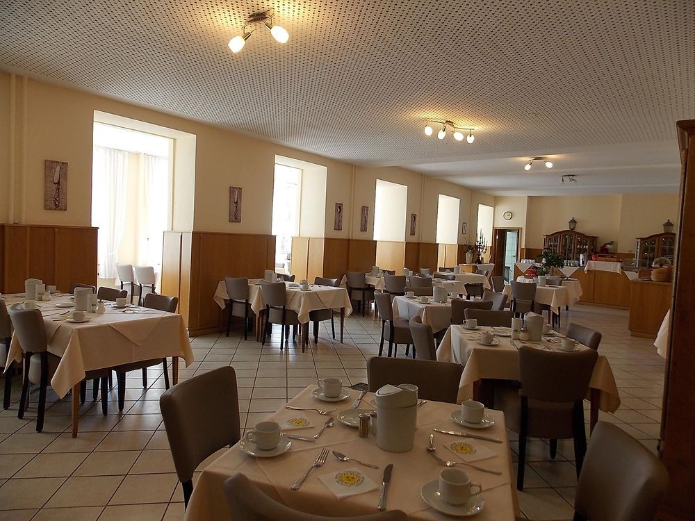 Hotel Krone wy5ofu