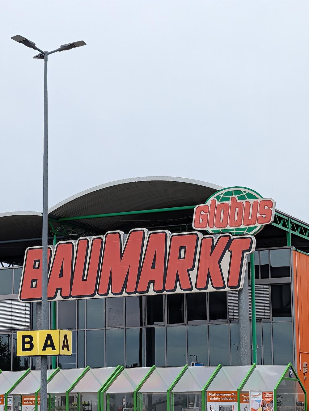 Globus Fachmarkt   Fahrradreparatur y9omlj