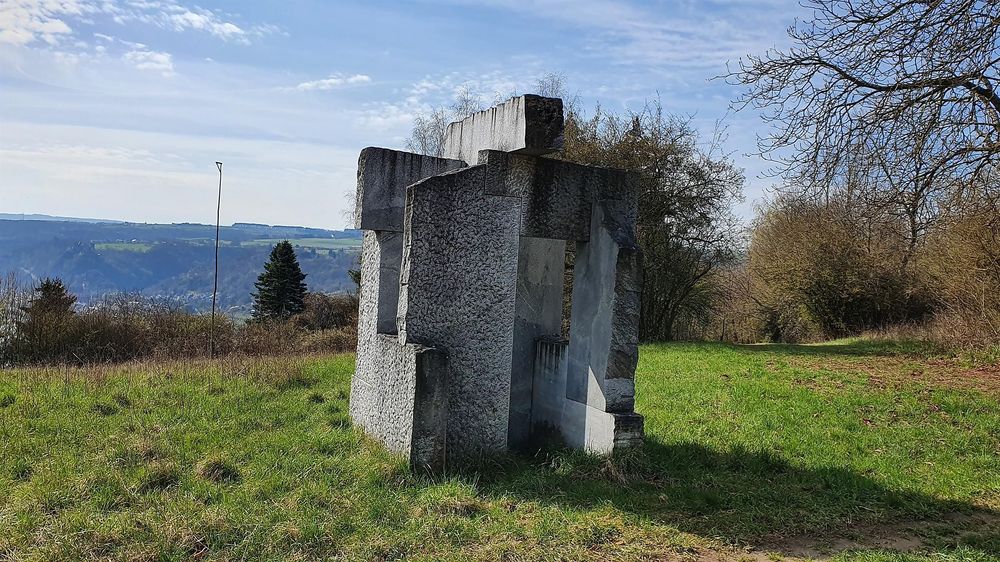 Skulpturen, Trolle und noch mehr Kunst y968n1