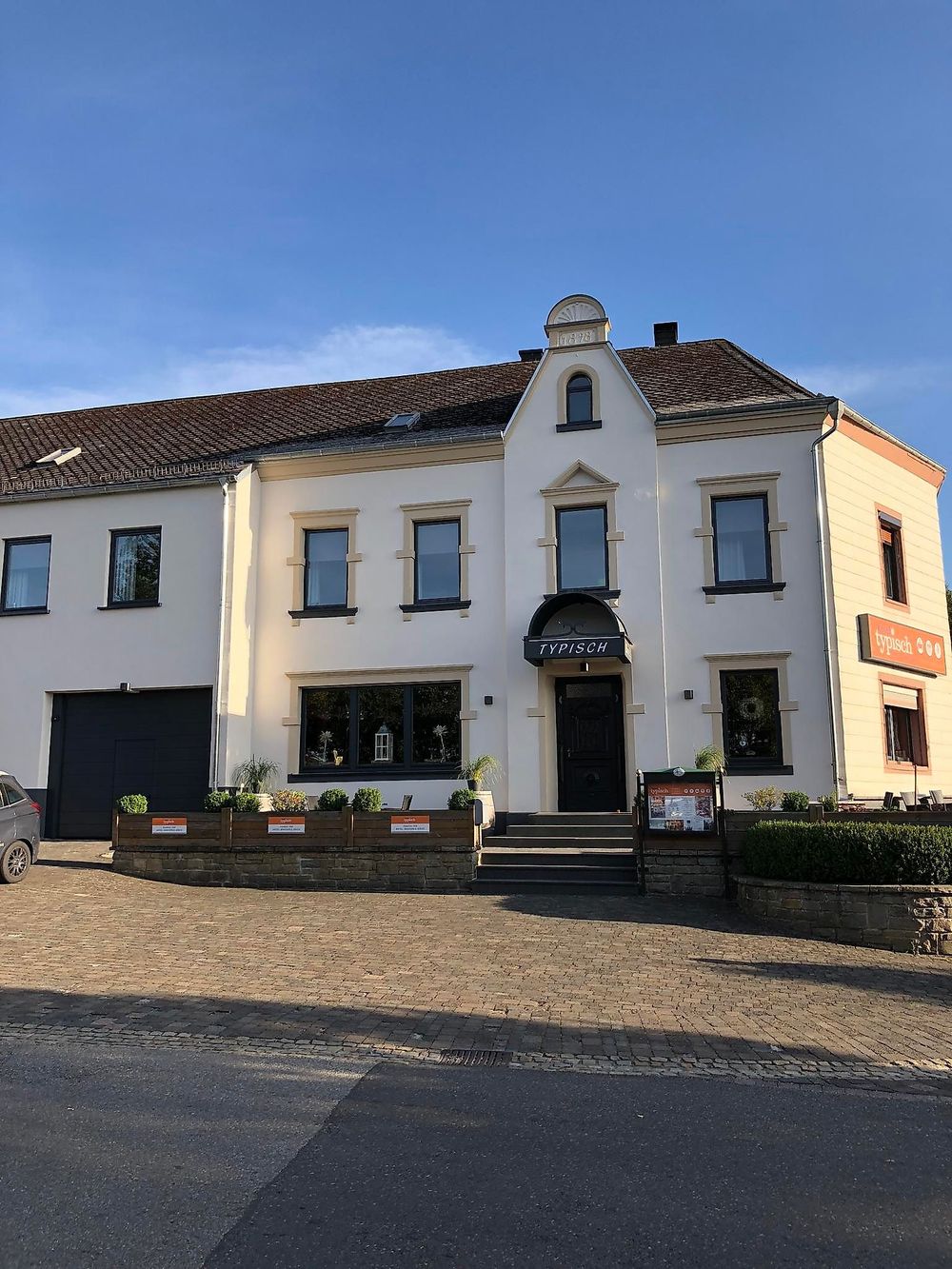 Hotel Brasserie Typisch y3exnt