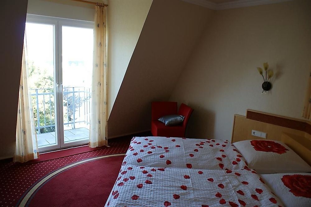 Hotel Zum Rehberg y27fpl