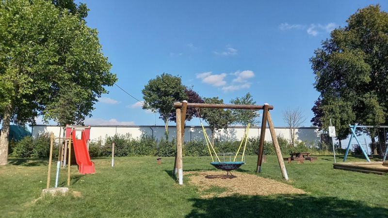 pois/spielplatz-in-karbach-bdf1