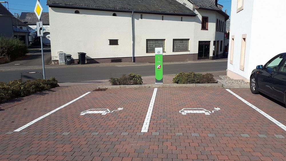 Charging Station innogy, Beuren/Hochwald wg6nj4