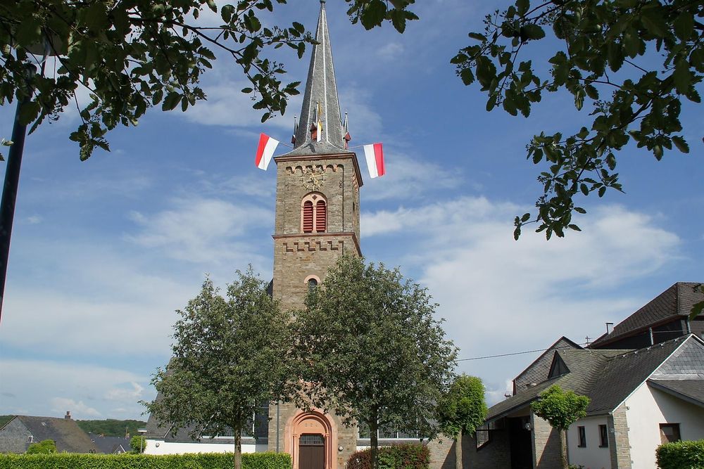 Katholische Kirche Longkamp waygzq