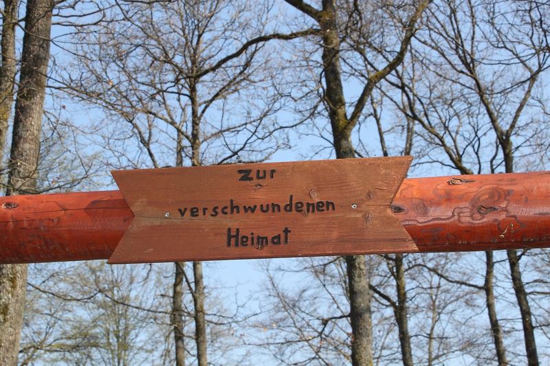 pois/allee-der-xverschwundenen-heimat-364b