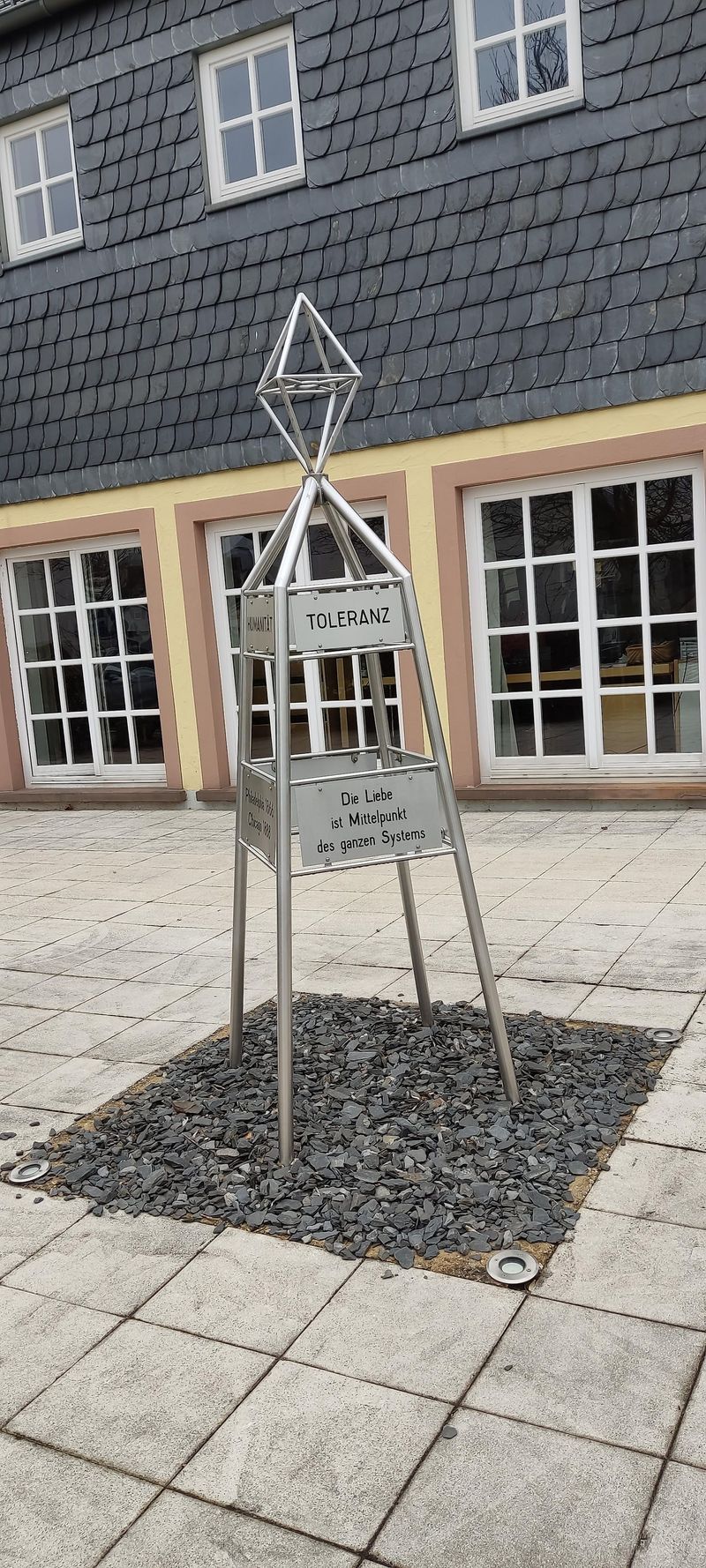 pois/samuel-hirsch-platz-3c99