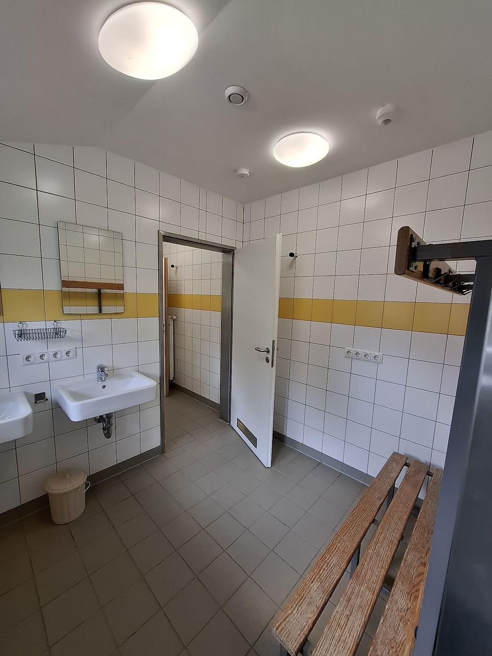 Jugendfreizeitstätte uv8qjr