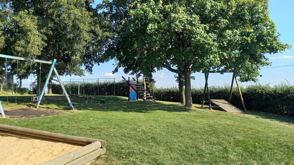 Spielplatz in Karbach w38j8w