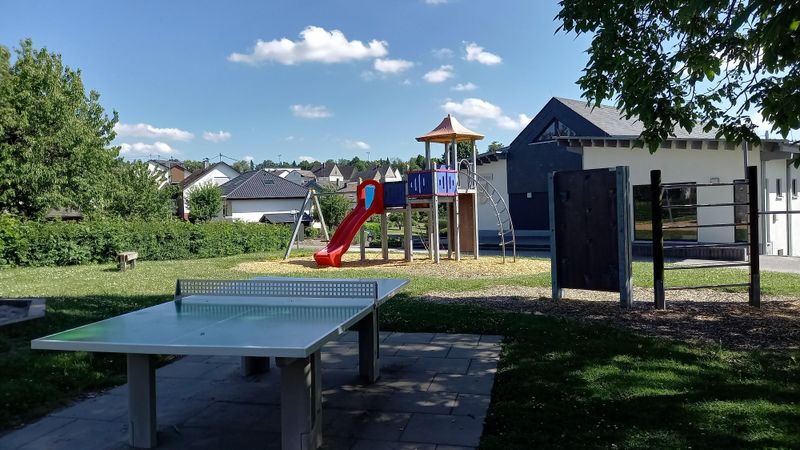 pois/spielplatz-leiningen-4da2