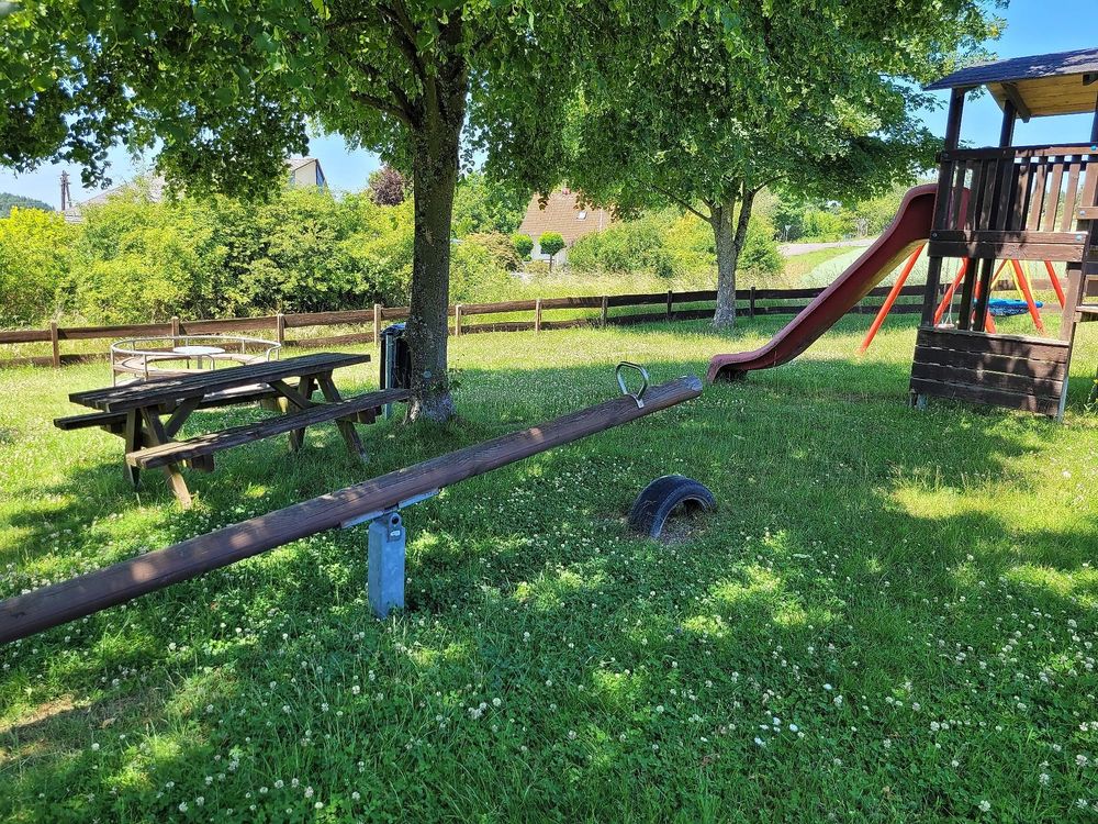 Spielplatz in Ehr v1i6fq
