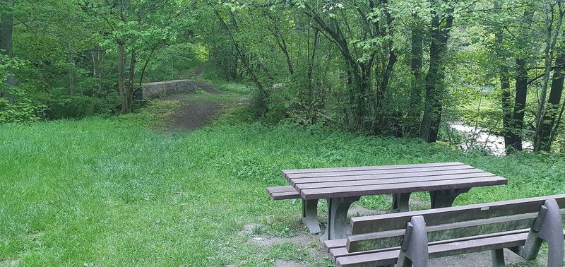 pois/picknickbank-an-der-roskerbruecke-d26c