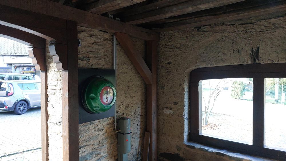 Defibrillator in Utzenhain u53pgi