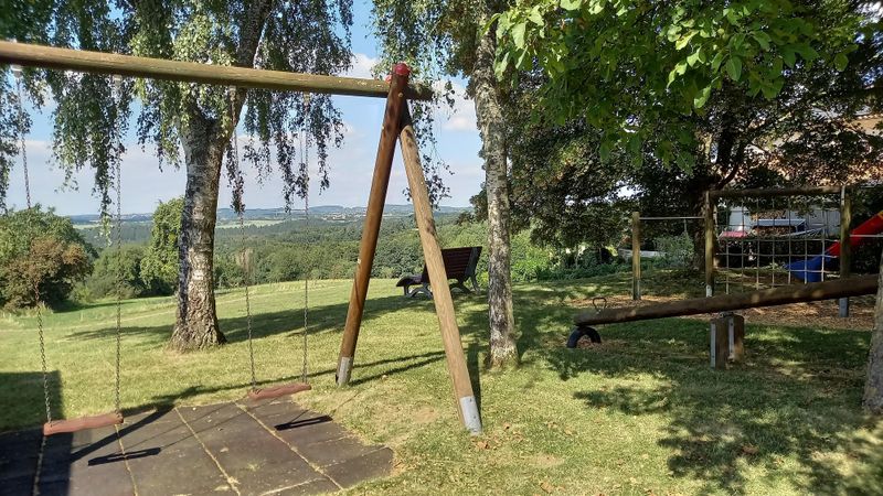 Spielplatz in Mermuth u36gqv