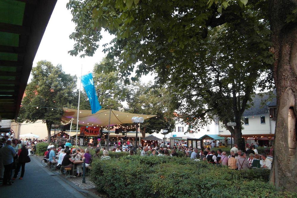 Bretzenheimer Weinfest am Plagge ruvcpl