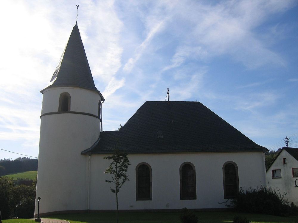Kirche von Eckersweiler t22b9p