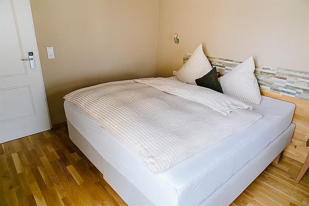Landhotel Airport inn rnp1dn