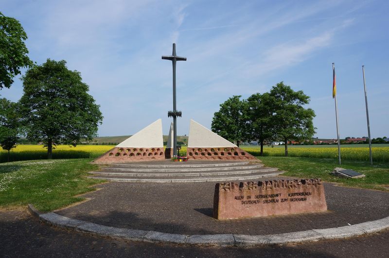 pois/herdenkingsmonument-en-documentatiecentrum-bretzenheim-xc589