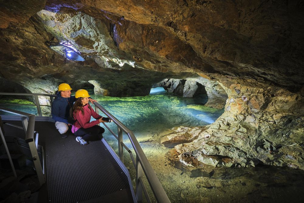 Edelsteinminen im Steinkaulenberg qz7pme