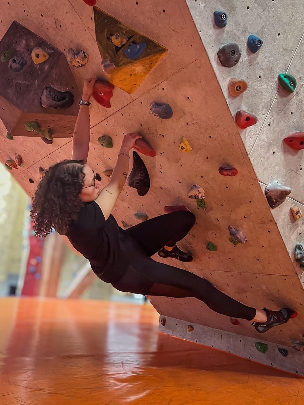 Klettern im Fitness  und Gesundheitspark Kirchberg qu9gks