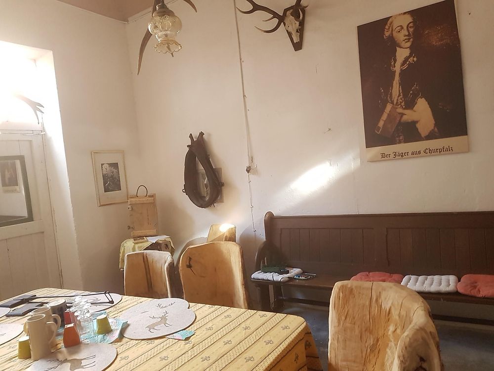 Historische Zimmer und Ferienwohnung qoc75s