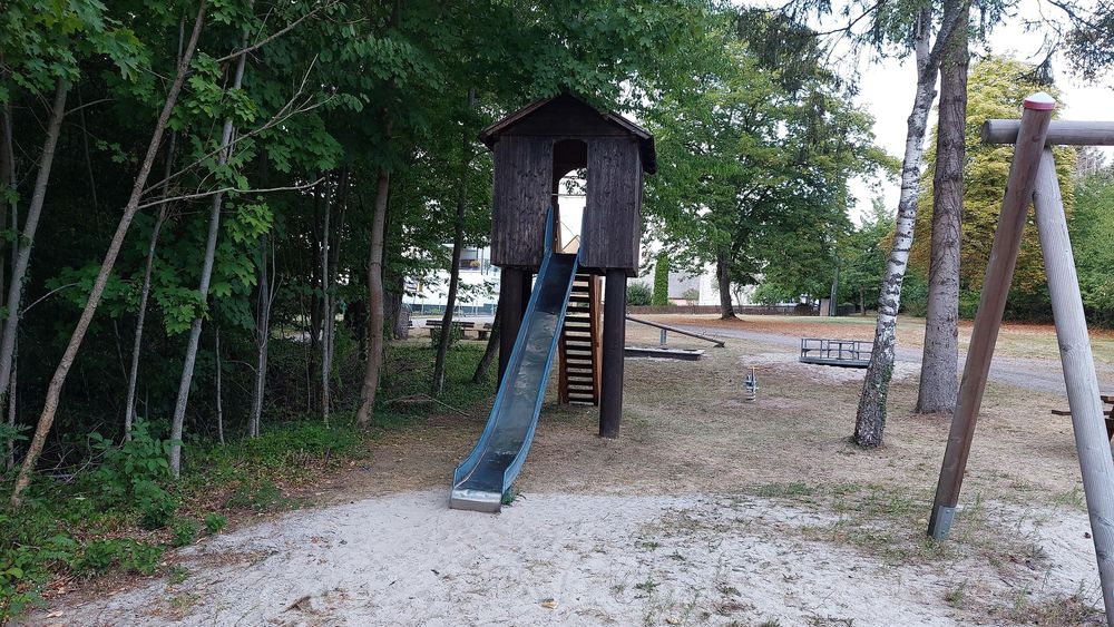 Spielplatz an der Jakob Kneip Eiche qjwjug