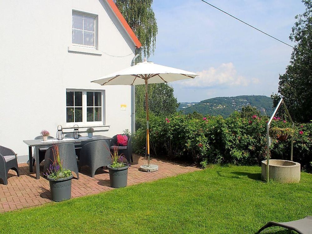 Ferienhaus Edelstein r51as8