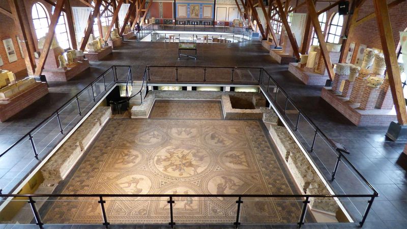 pois/museum-roemerhalle-6878