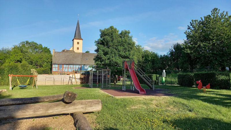 pois/spielplatz-in-beulich-7f13