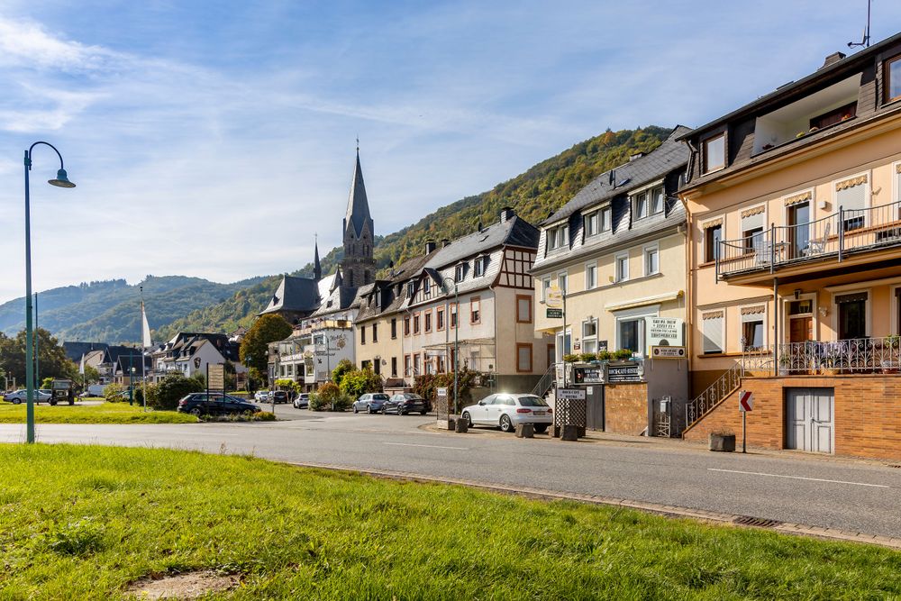 Zeller Panorama Moselradrundfahrt über Bullay und St