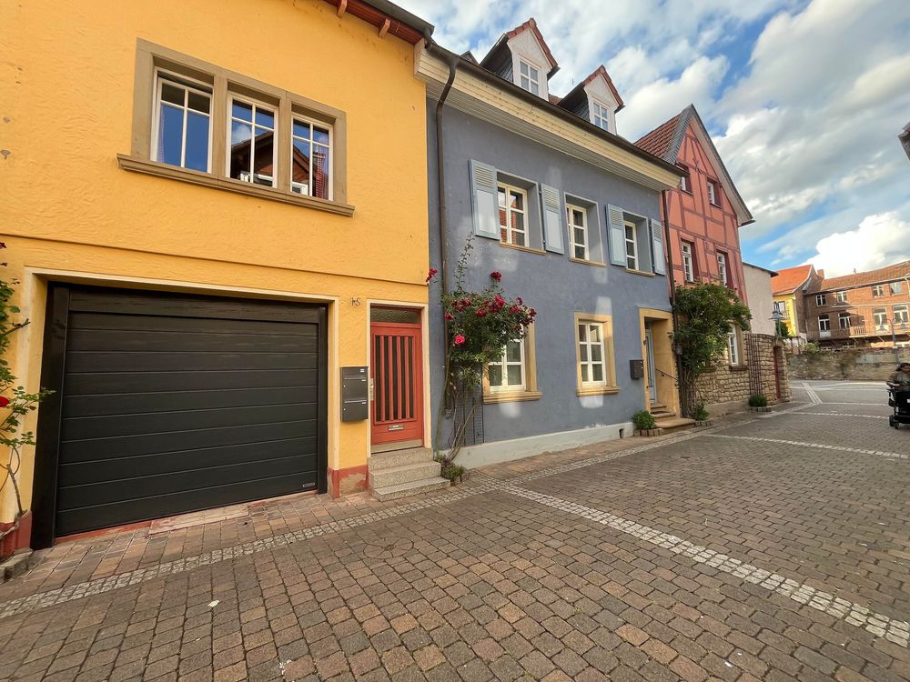 Apartment im blauen Haus nqs00s