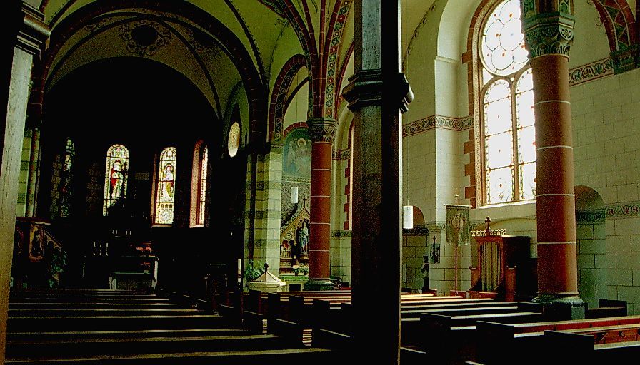 Pfarrkirche "Kreuzauffindung" o5bgvj