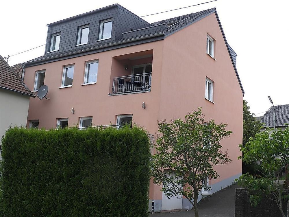 Gästehaus Greimerather Forst mmp42g