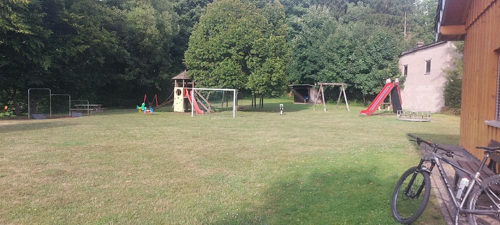 Spielplatz in Hausbay mml0nq