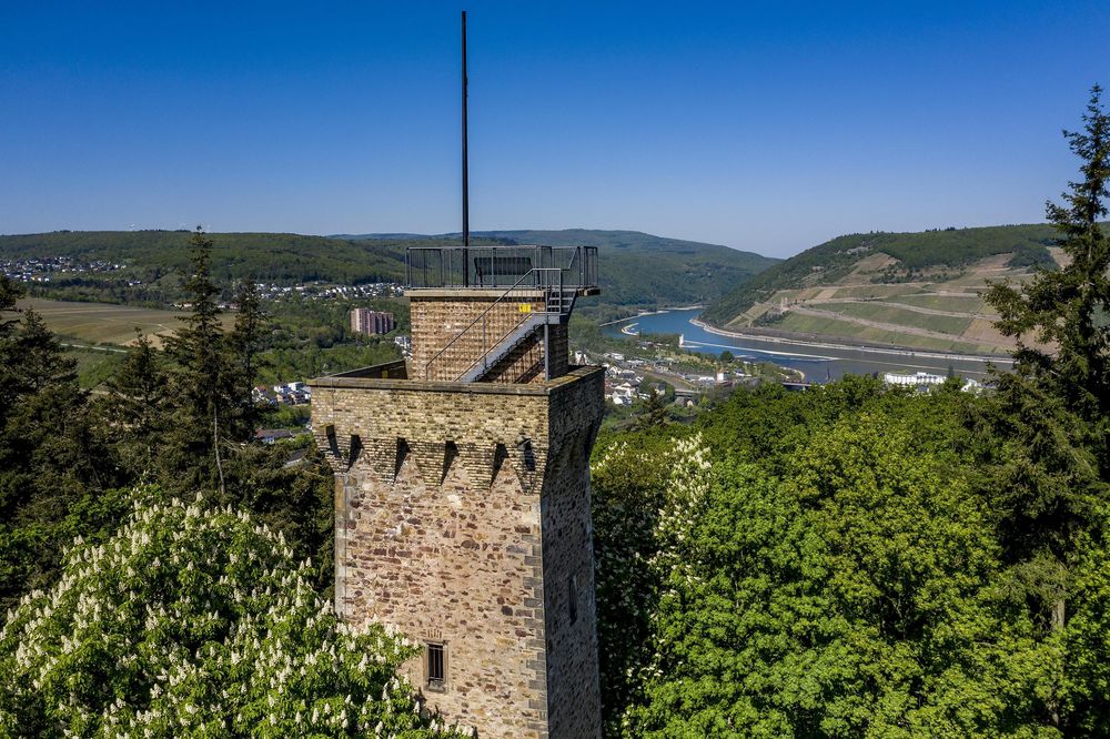 Kaiser Friedrich Turm n0e9ux