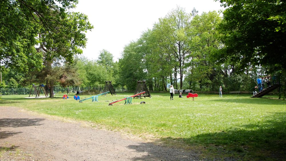 Freizeitplatz Hennweiler mit Hütte und Grillstelle kstcuc