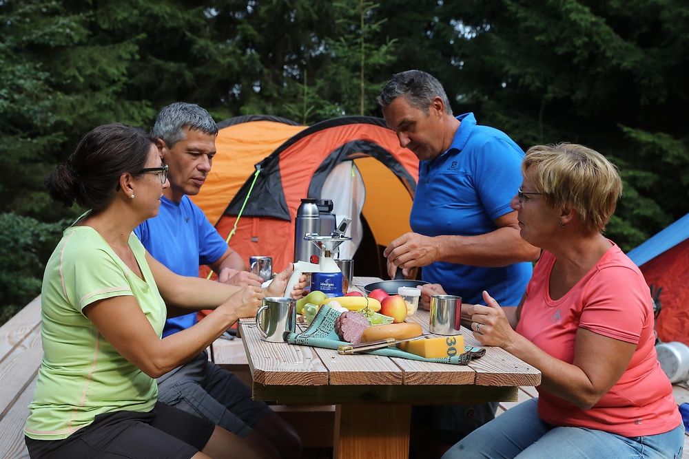 F Trekkingcamp Drachenlager im Nationalpark HH kogz1n
