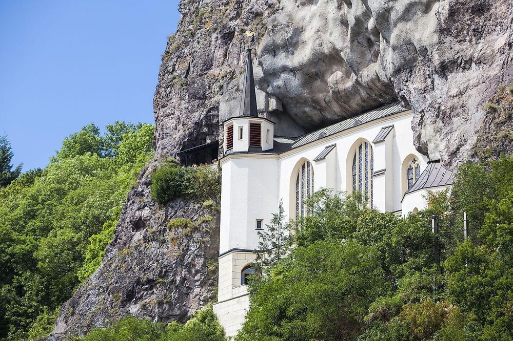 Felsenkirche ke3tfj