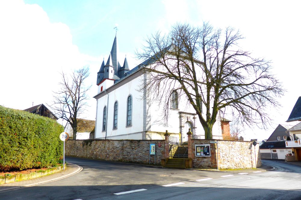 Soonwaldsteig   Zuweg Hennweiler 1 jra16y