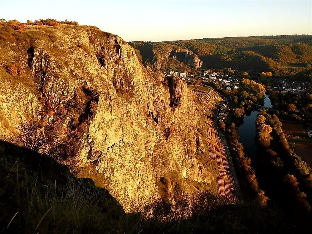 Rotenfels bei Traisen l2a2sm