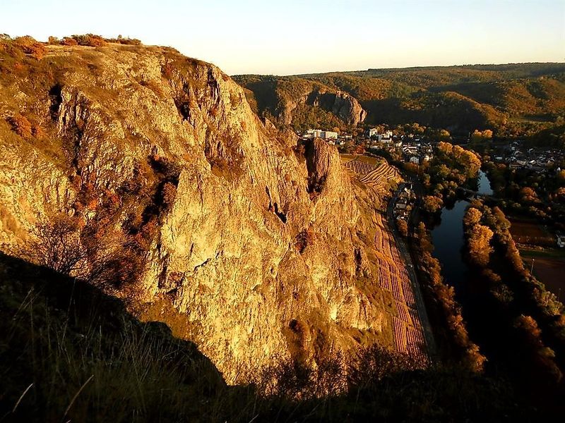 pois/rotenfels-bei-xtraisen-5798