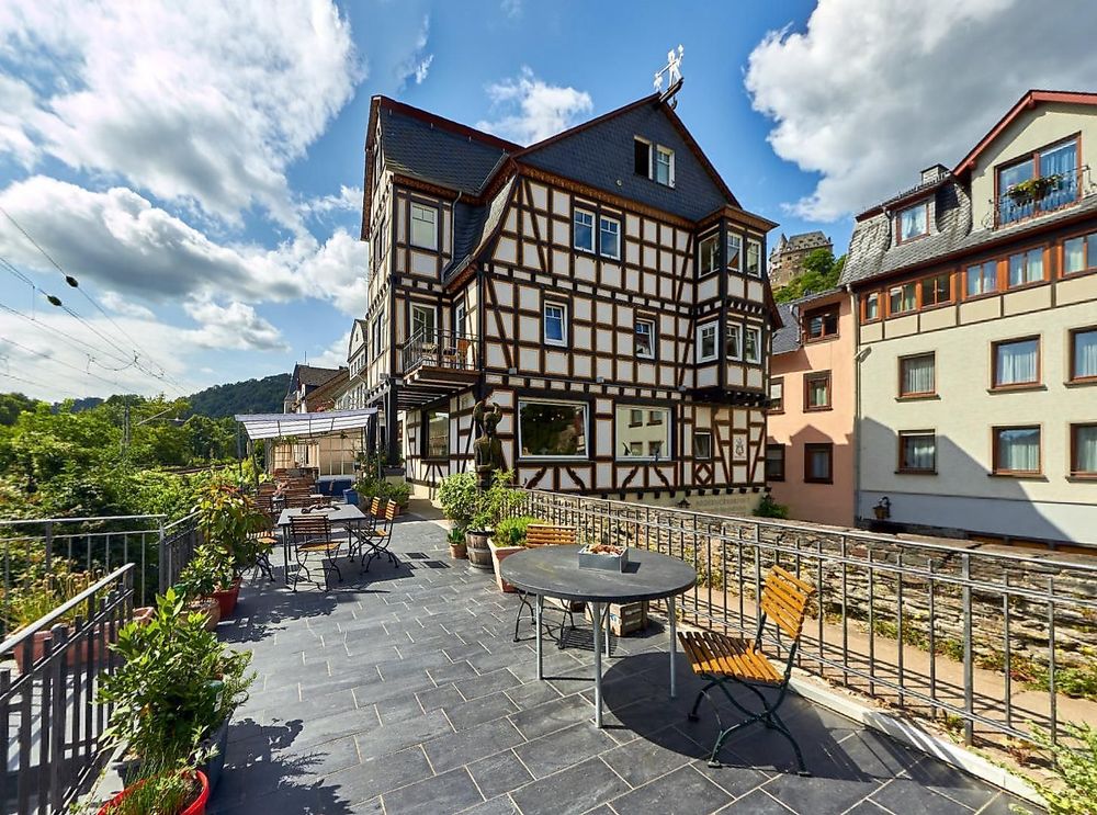Rhein Hotel jijdys