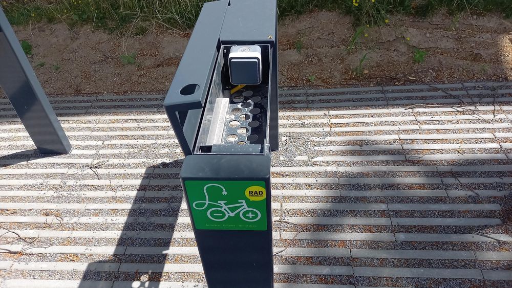 E Bike Ladestation am Marktplatz ib1s6o