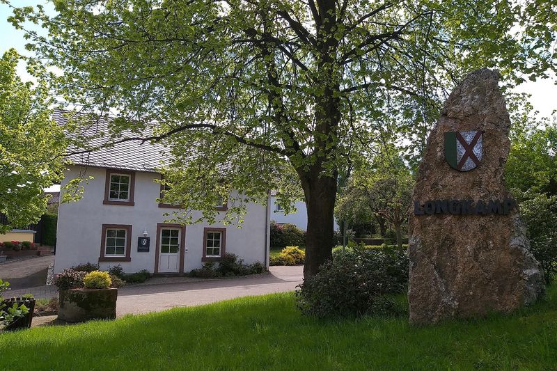 pois/rathaus-longkamp-5b88