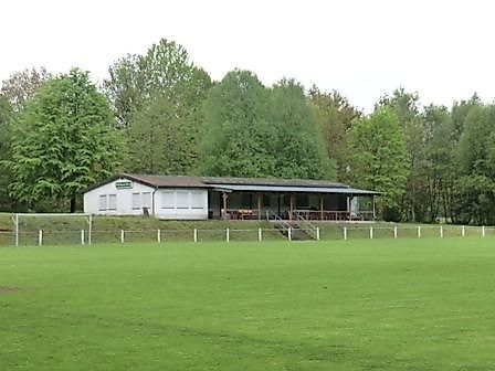 pois/hinzerath-sports-field-d77d