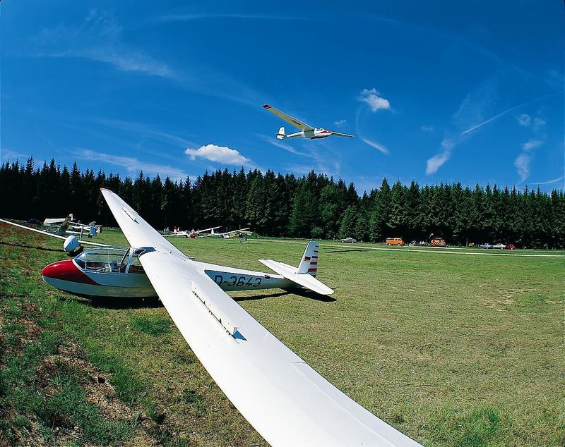 pois/gliderairfield-83ed