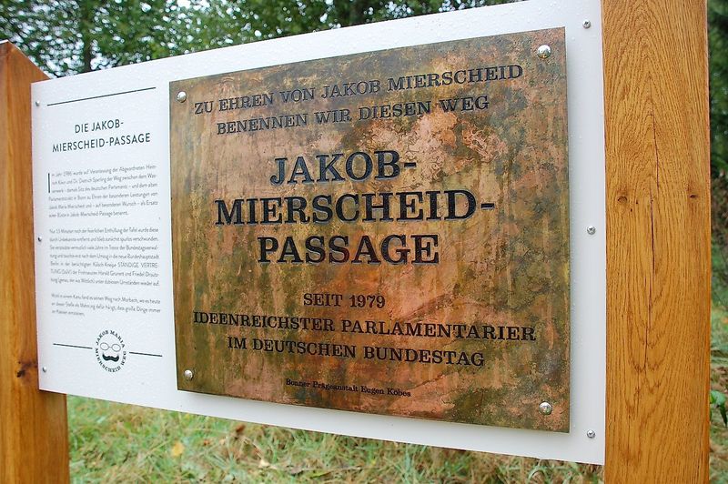 Traumschleife Jakob Maria Mierscheid Weg g3lzx3