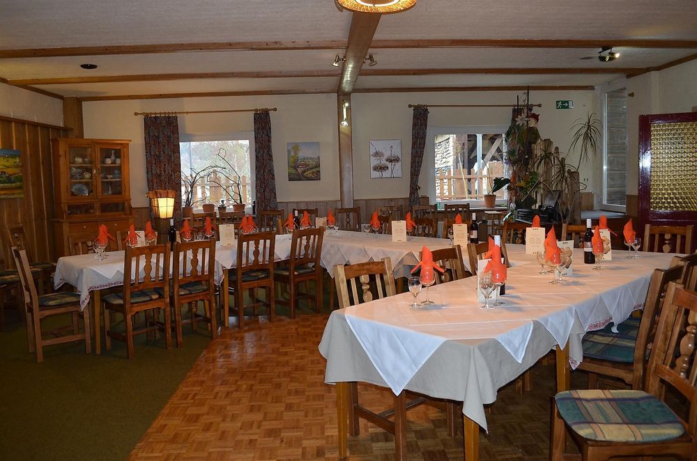 Hotel Restaurant Gemünden dz7dhb